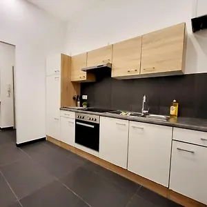 https://real-living-apartments-vienna.vienna-besthotels.com
